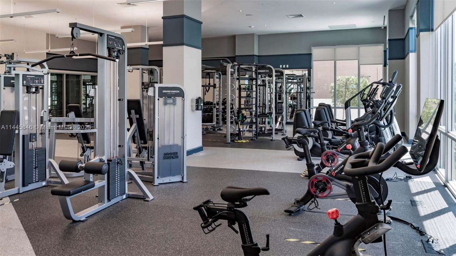 2701 Biscayne Boulevard, Unit 4111 Miami, FL 33137 - Photo 28 of 45 a view of a room with gym equipment