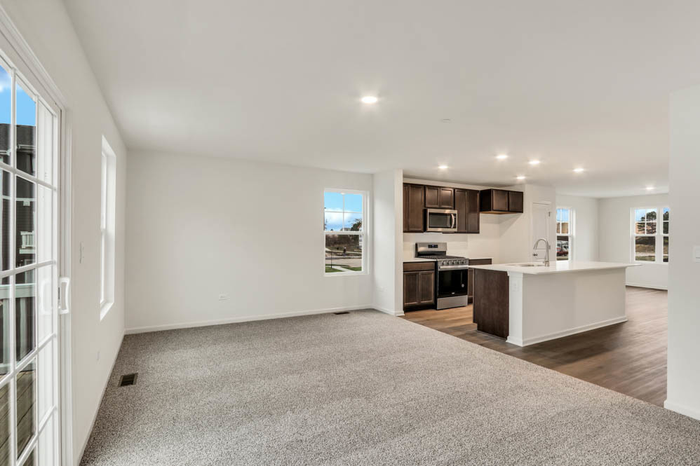 361 Bridgeview Court St. Charles, IL 60174 - Photo 9 of 44