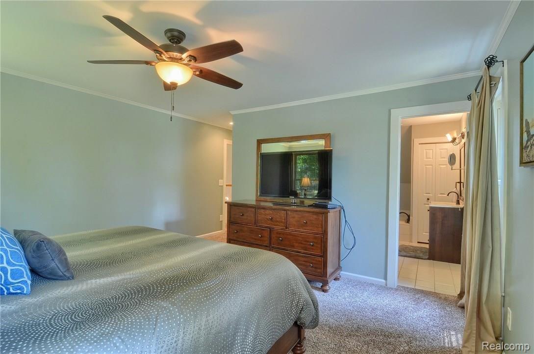 11248 Ridge View Trail Fenton, MI 48430 - Photo 17 of 32 Master_Bedroom_2nd_View.jpg