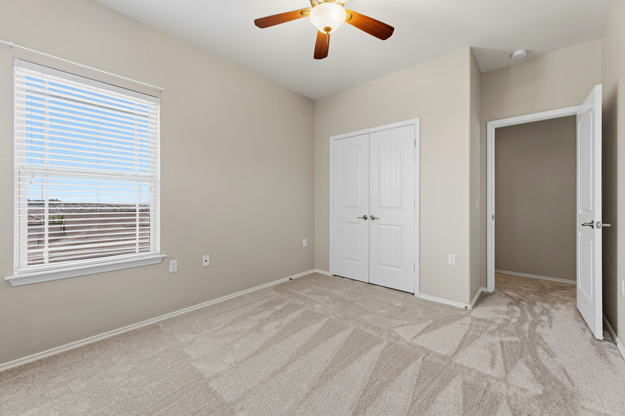 10217 Pinnacle Crest Loop Austin, TX 78747 - Photo 31 of 39