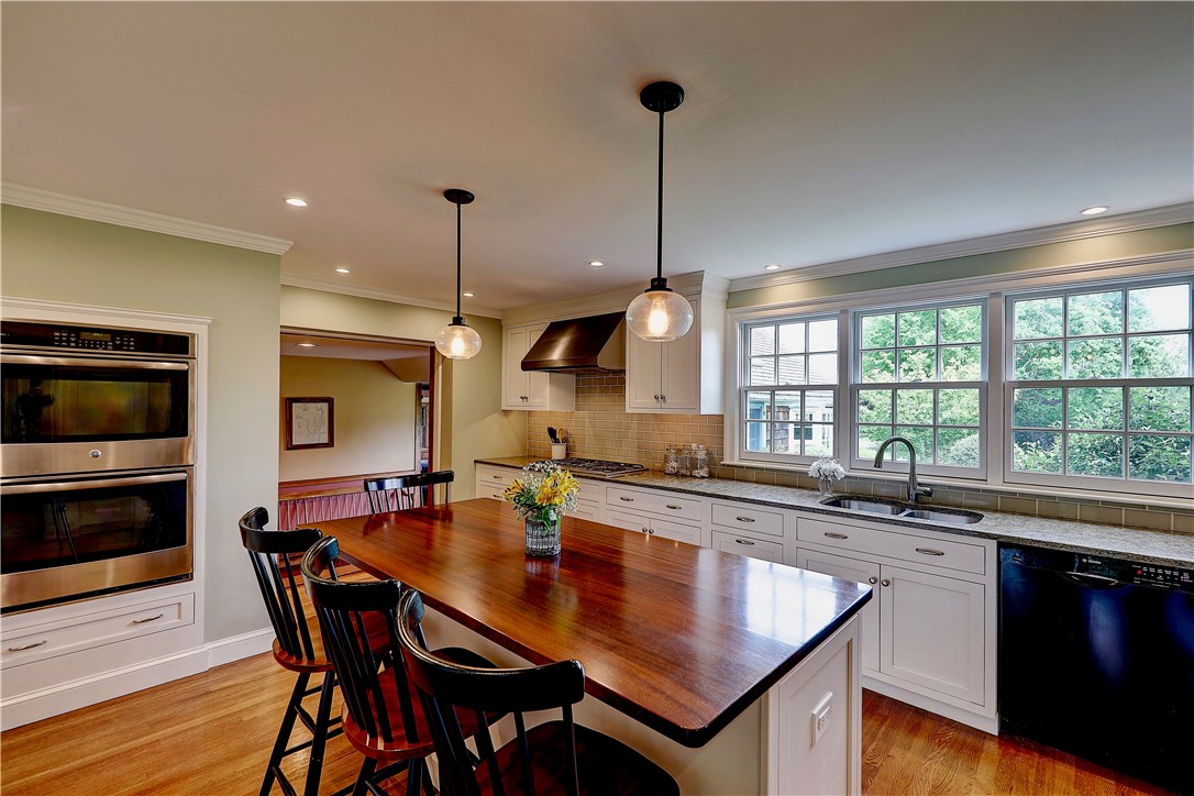 60 Adams Point Road Barrington, RI 02806 - Photo 16 of 50