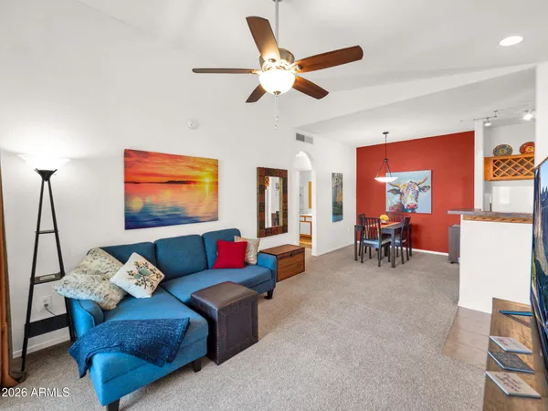 $179,000 | 2929 West Yorkshire Drive, Unit 2015, Phoenix, AZ 85027