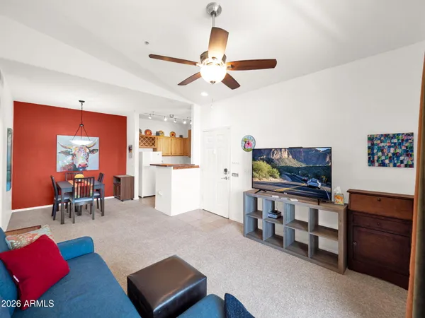 $179,000 | 2929 West Yorkshire Drive, Unit 2015, Phoenix, AZ 85027