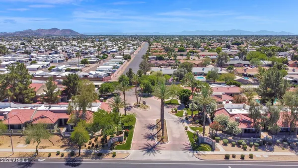 $179,000 | 2929 West Yorkshire Drive, Unit 2015, Phoenix, AZ 85027