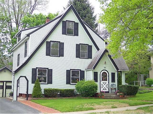 25 Kemphurst Road Rochester, NY 14612 - Photo 1 of 1 Exterior Front