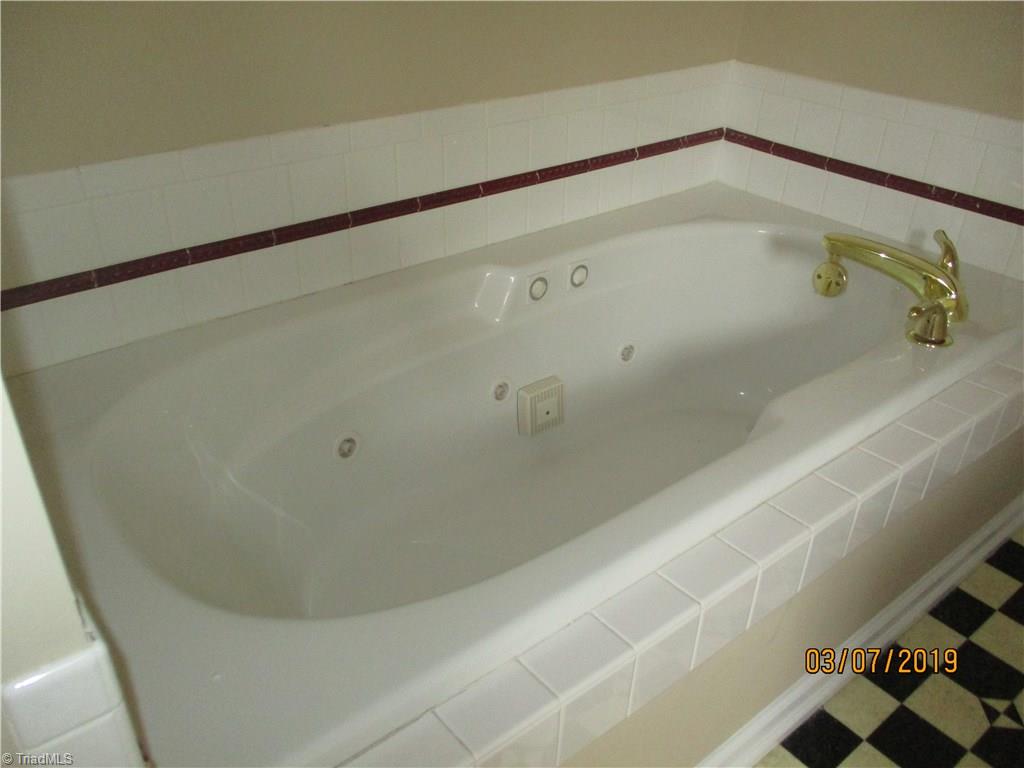 1212 Raspberry Run Graham, NC 27253 - Photo 14 of 22 Gallery Image 14