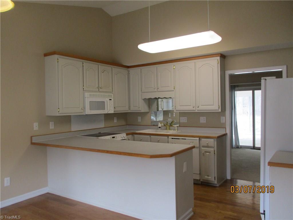 1212 Raspberry Run Graham, NC 27253 - Photo 4 of 22 Gallery Image 4
