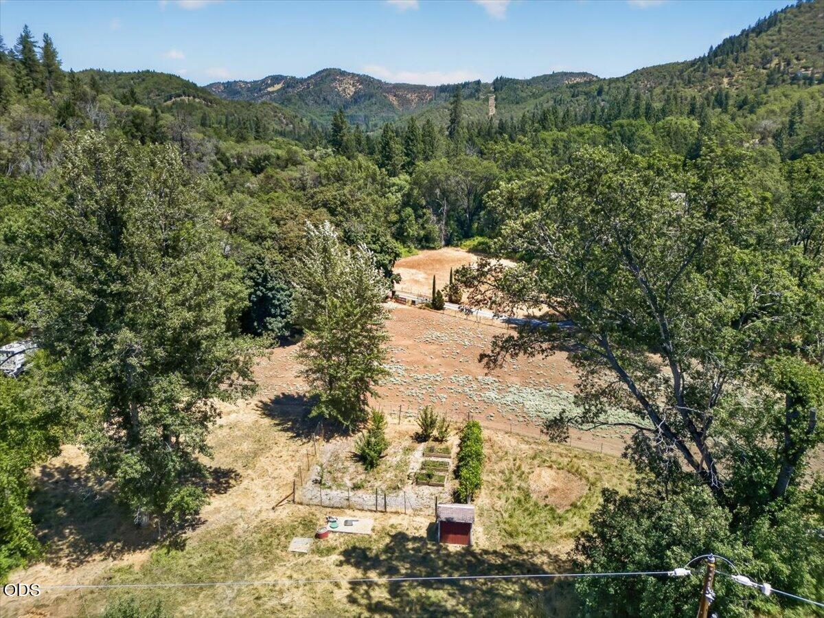 1943 Wards Creek Road Rogue River, OR 97537 - Photo 39 of 45 Gallery Image 39