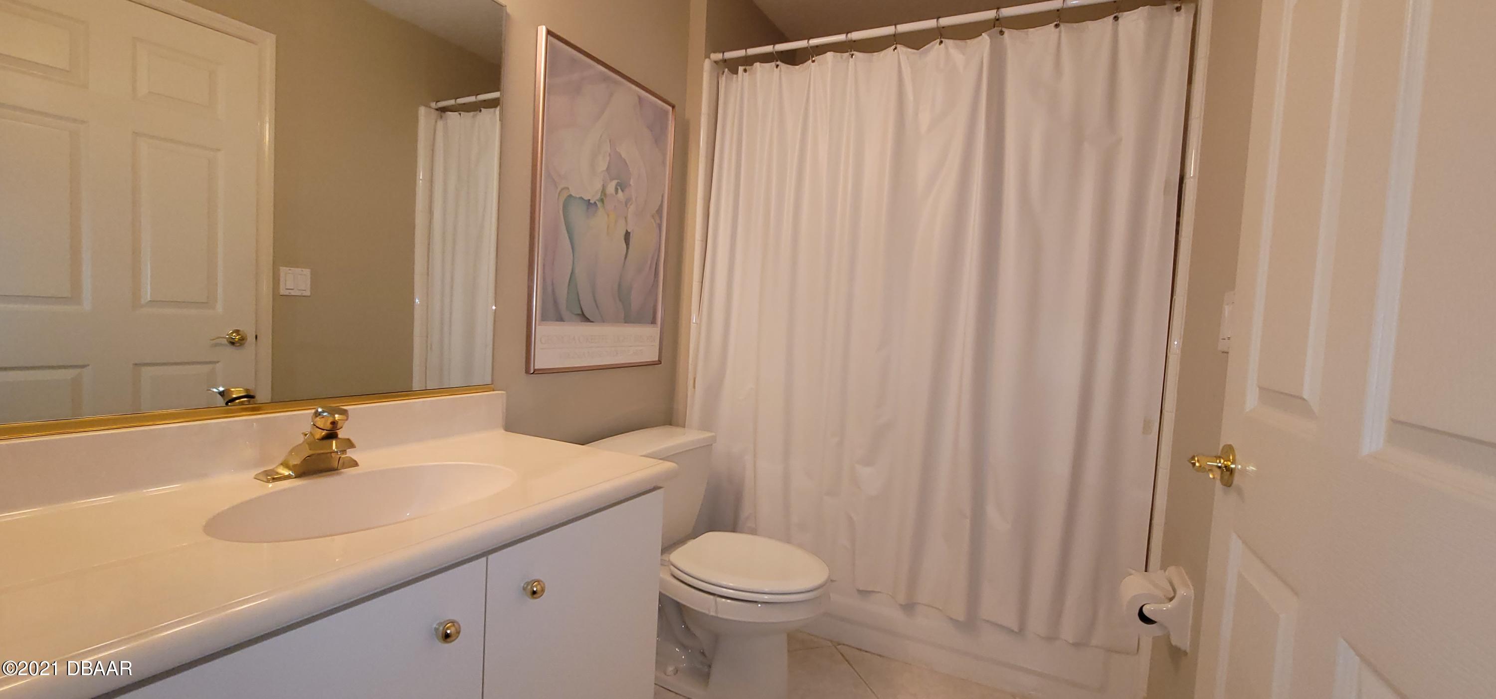 37 Bay Pointe Drive Ormond Beach, FL 32174 - Photo 27 of 31 Second Bathroom