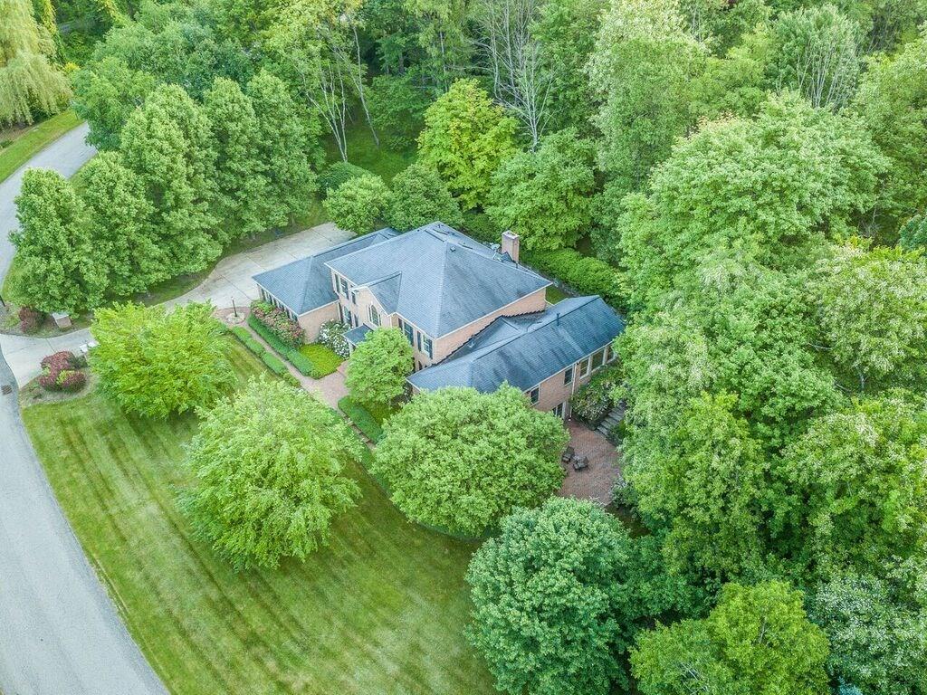 915 Settlers Ridge Road Pittsburgh, PA 15238 - Photo 2 of 24 Gallery Image 2