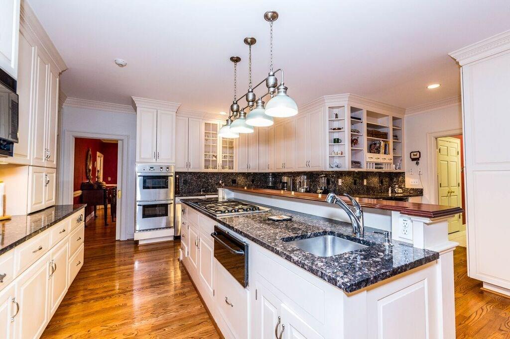 915 Settlers Ridge Road Pittsburgh, PA 15238 - Photo 6 of 24 Gallery Image 6