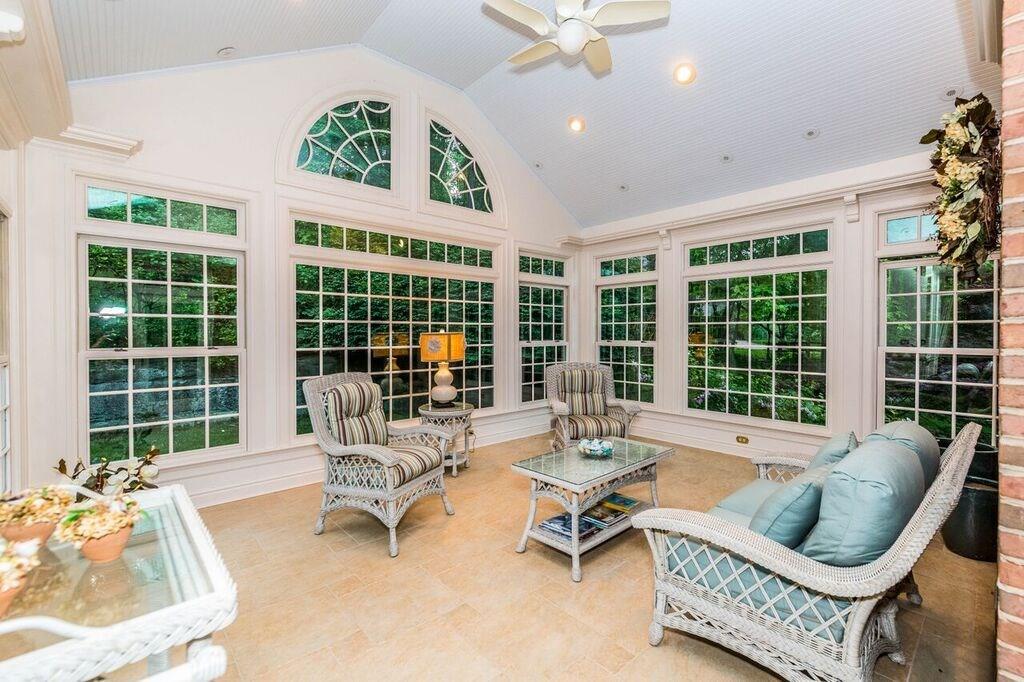 915 Settlers Ridge Road Pittsburgh, PA 15238 - Photo 10 of 24 Gallery Image 10