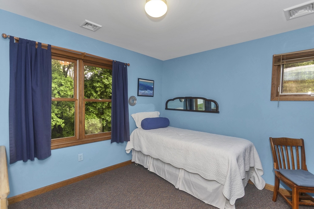 44 Westhampton Road Northampton, MA 01062 - Photo 33 of 42