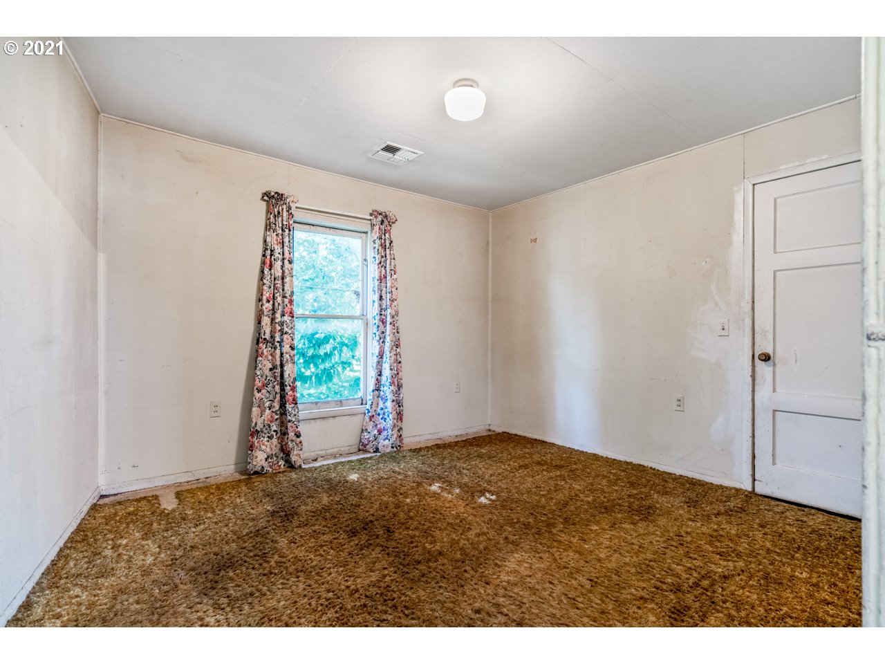 1668 Main Street Springfield, OR 97477 - Photo 16 of 24