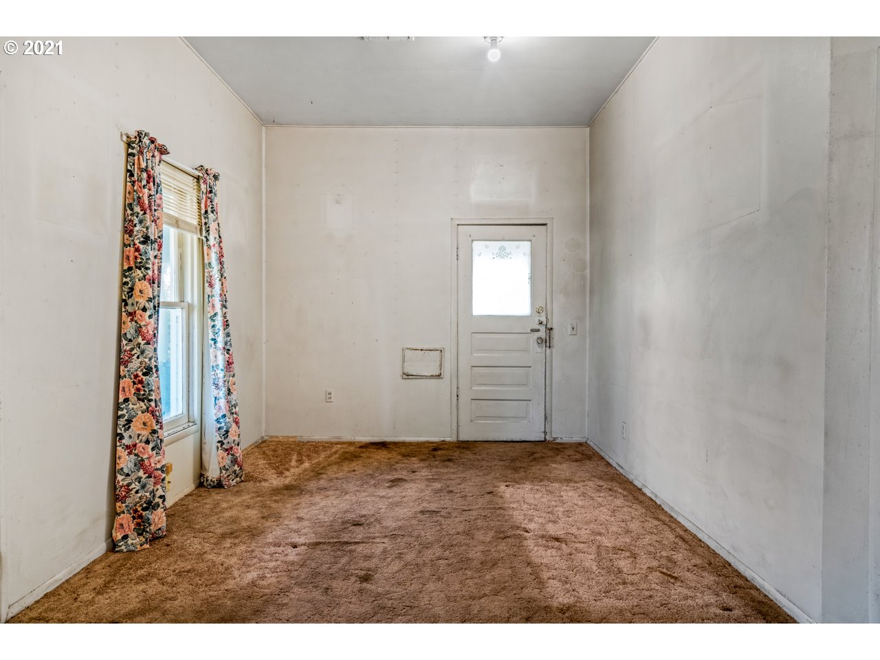 1668 Main Street Springfield, OR 97477 - Photo 5 of 24