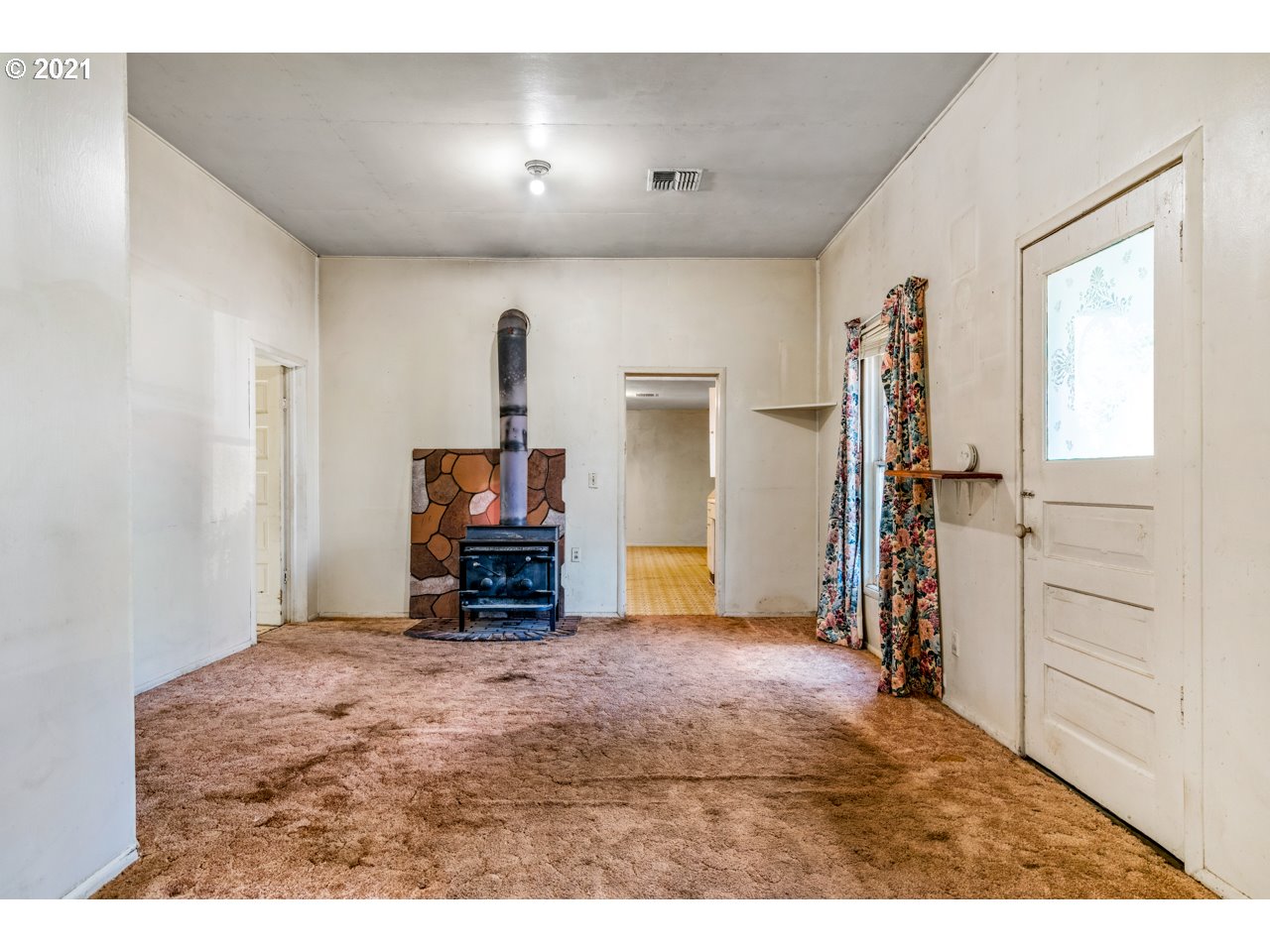 1668 Main Street Springfield, OR 97477 - Photo 6 of 24