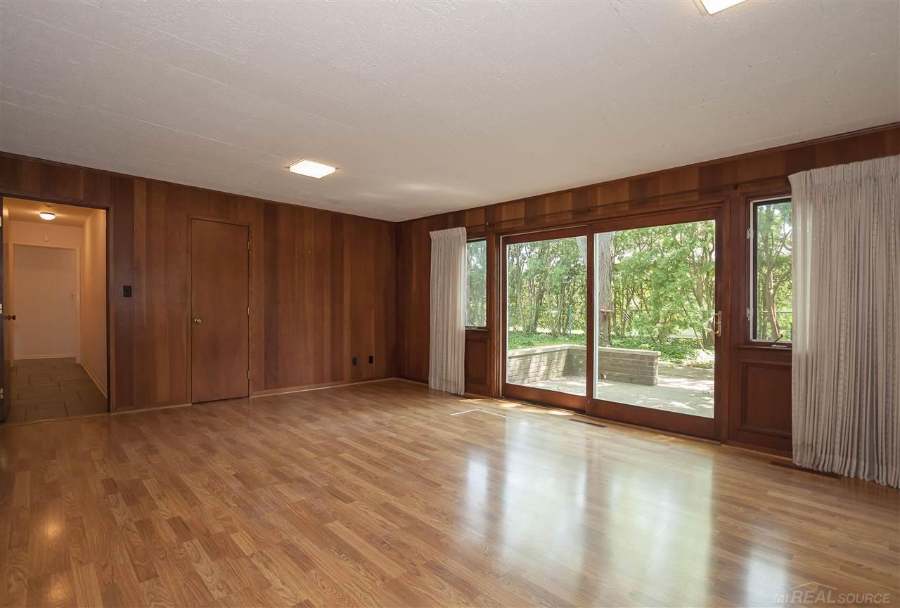 51 North Duval Road Grosse Pointe Shores, MI 48236 - Photo 18 of 36
