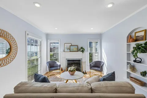 $775,000 | 5739 Ellsworth Avenue, Dallas, TX 75206