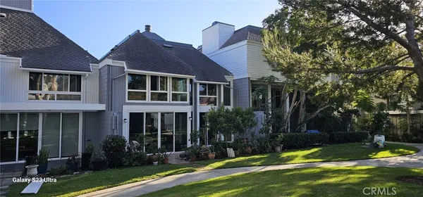 $2,189,000 | 16433 Wimbledon Lane, Huntington Beach, CA 92649