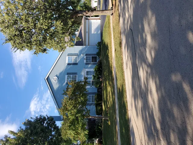 a view of a multi story building