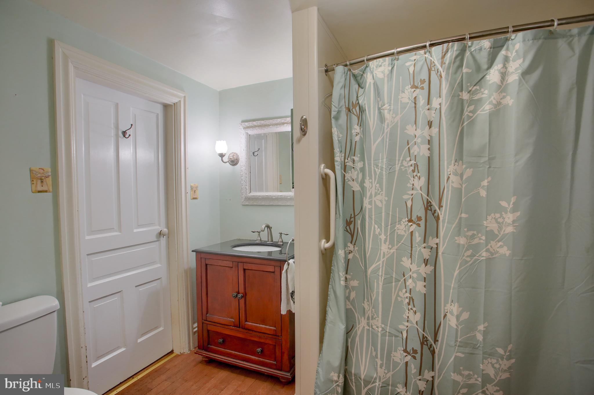 303 South Ridge Road Carlisle, PA 17015 - Photo 21 of 47 Primary full bath