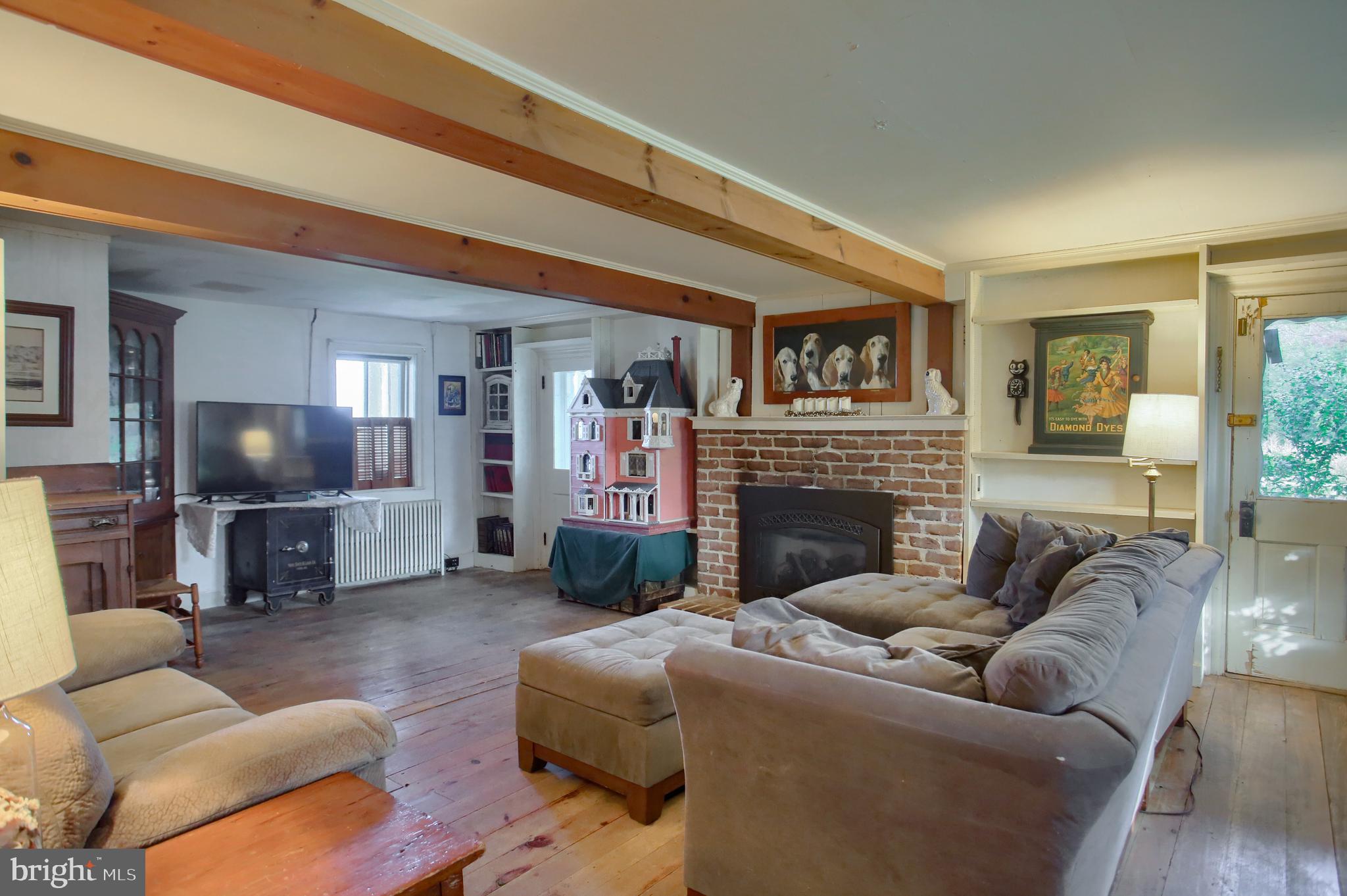 303 South Ridge Road Carlisle, PA 17015 - Photo 4 of 47 Family Room off foyer