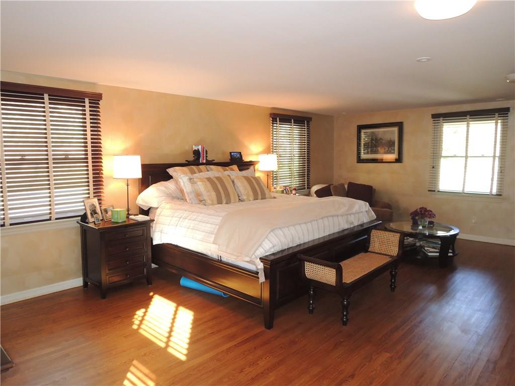664 Scrubgrass Road Mt. Lebanon, PA 15243 - Photo 12 of 20 Gallery Image 12