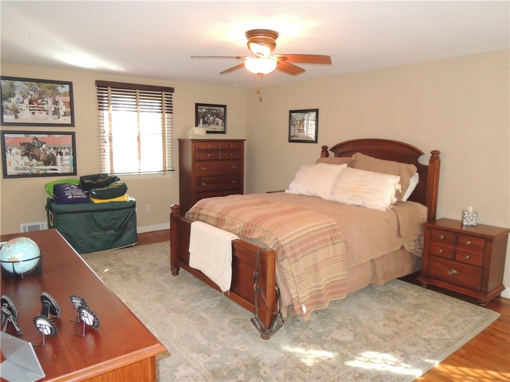 664 Scrubgrass Road Mt. Lebanon, PA 15243 - Photo 13 of 20 Gallery Image 13