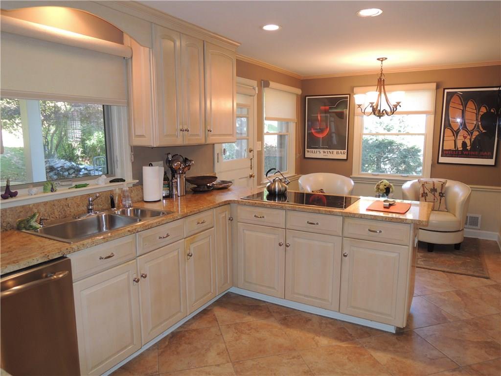 664 Scrubgrass Road Mt. Lebanon, PA 15243 - Photo 6 of 20 Gallery Image 6