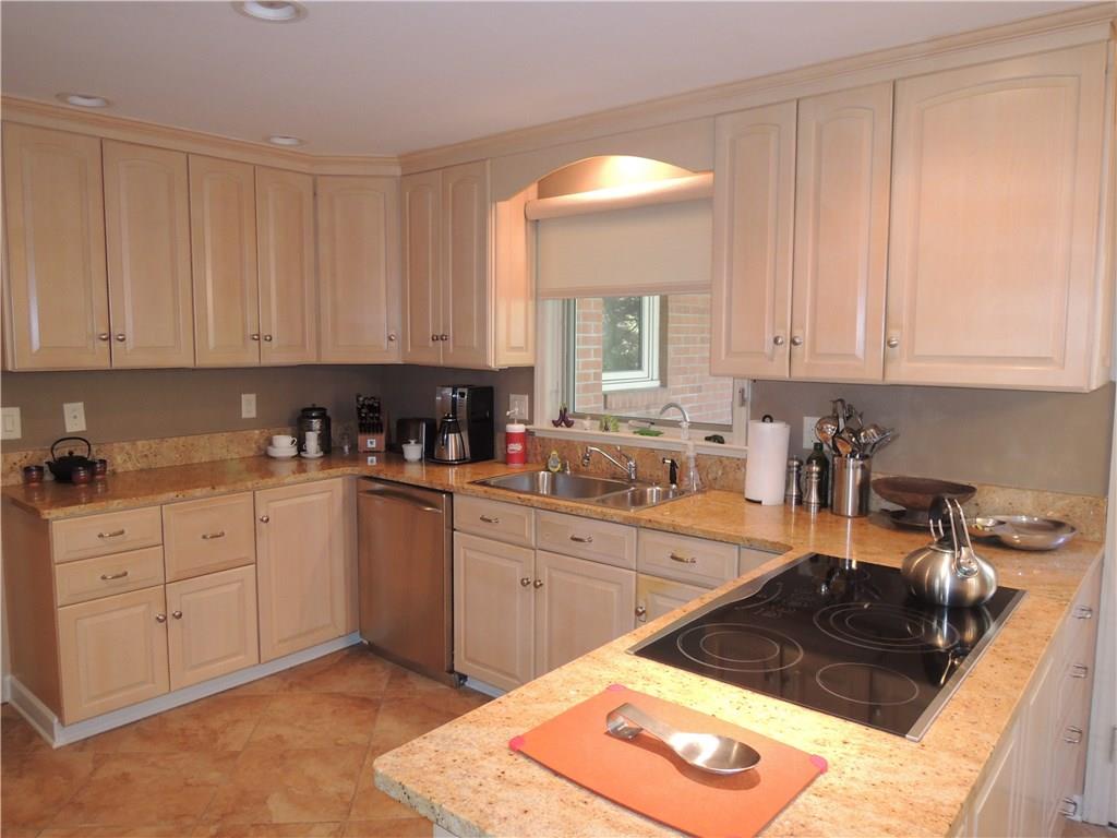 664 Scrubgrass Road Mt. Lebanon, PA 15243 - Photo 7 of 20 Gallery Image 7