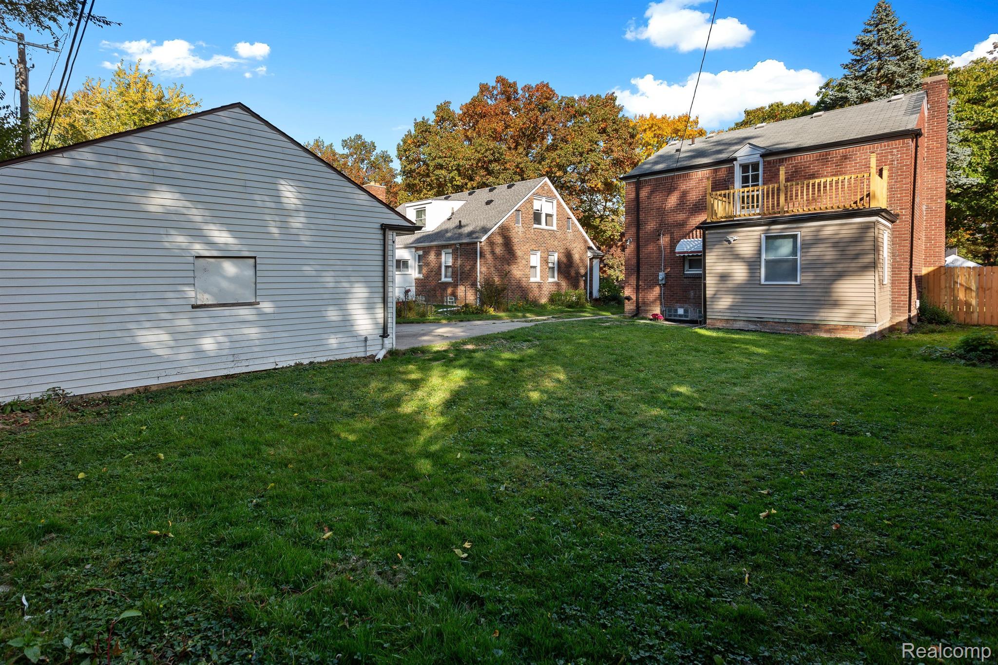 15043 Greenview Road Detroit, MI 48223 - Photo 39 of 41 Gallery Image 39