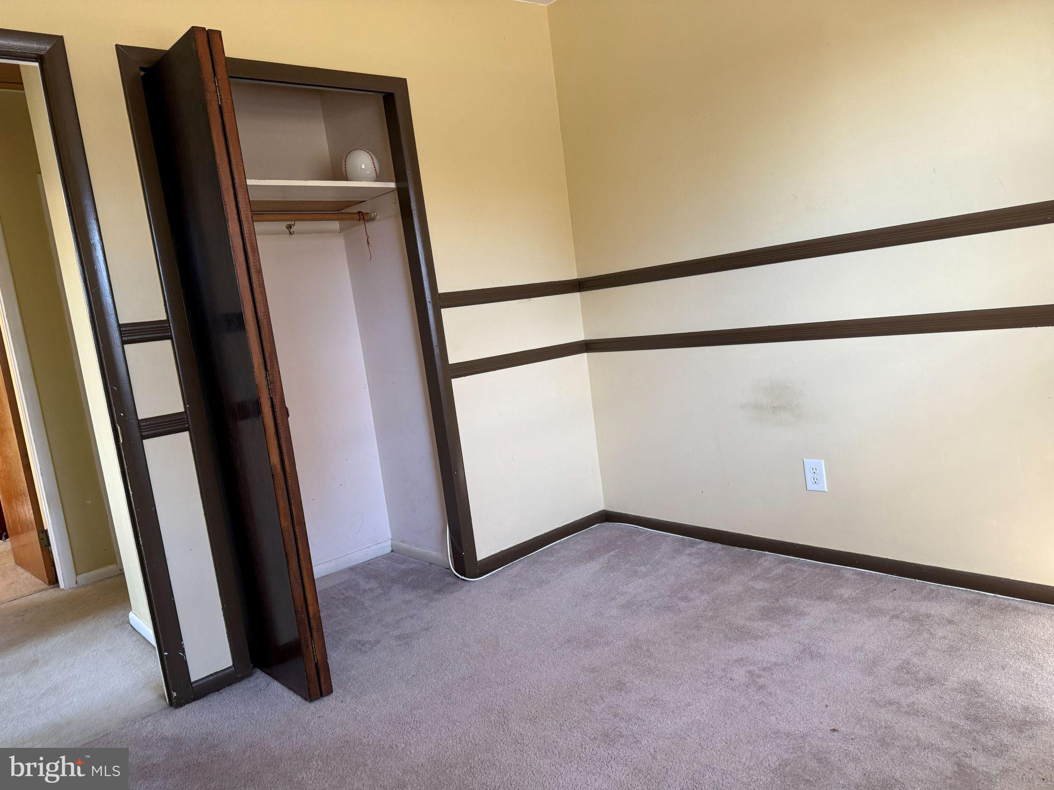 916 Edgemoor Road Cherry Hill, NJ 08034 - Photo 16 of 33 a view of closet