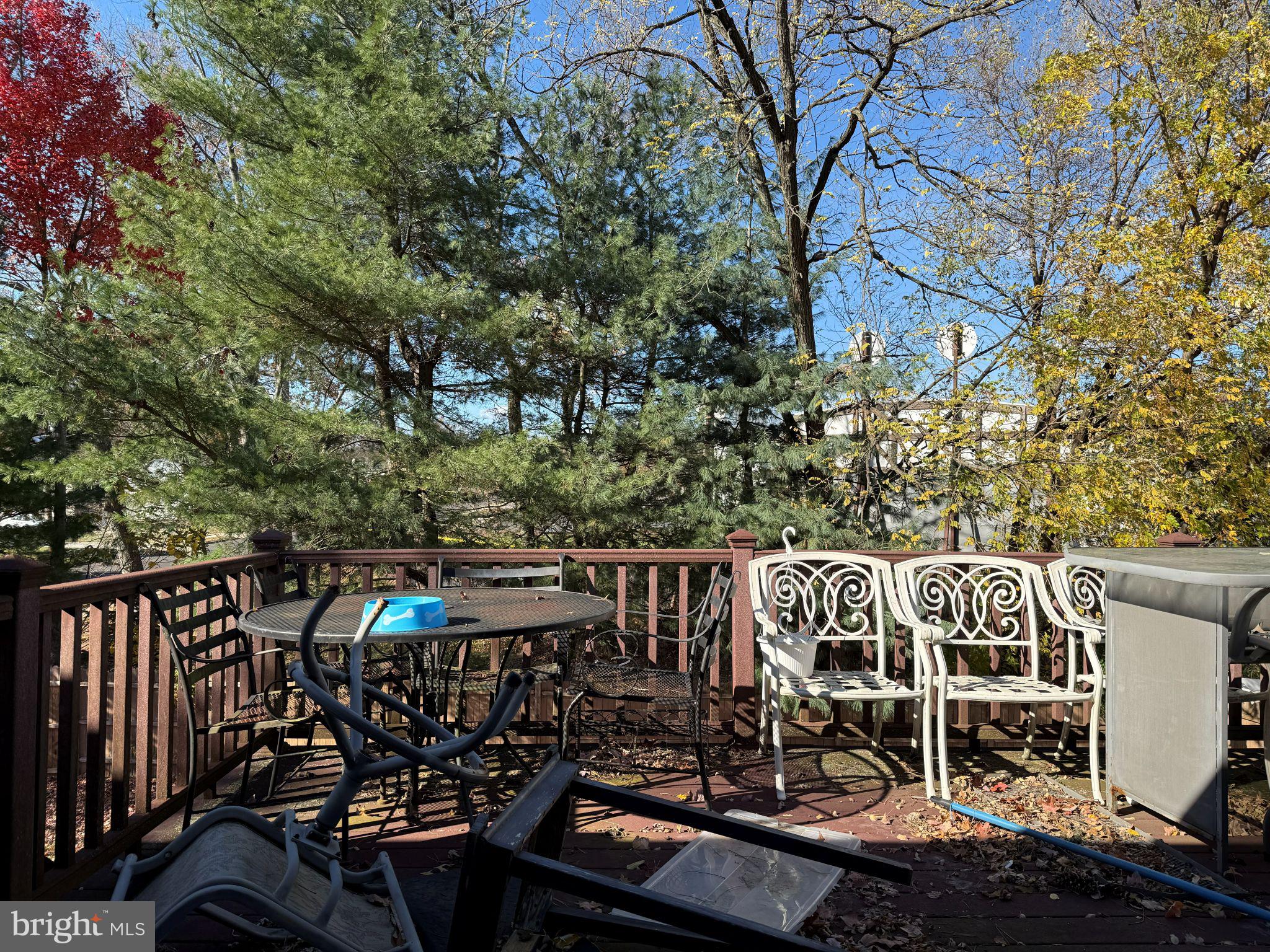 916 Edgemoor Road Cherry Hill, NJ 08034 - Photo 25 of 33 a view of a chairs and table on the deck
