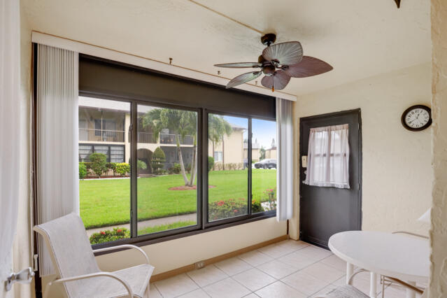 319 Pine Ridge Circle, Unit B1 Greenacres, FL 33463 - Photo 20 of 26 319_Pine_Ridge_B1_23