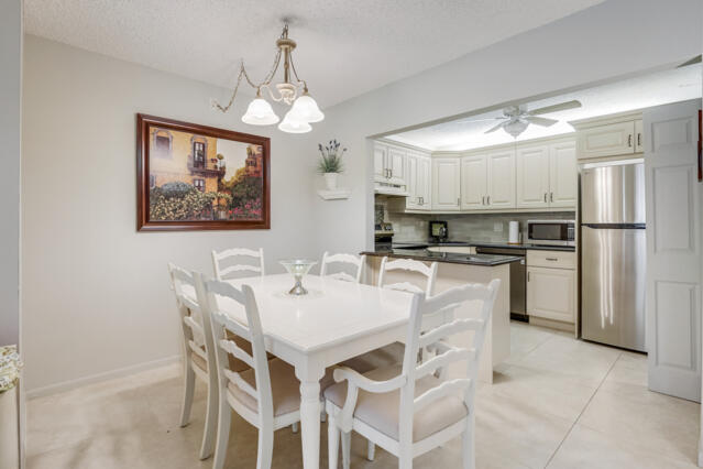 319 Pine Ridge Circle, Unit B1 Greenacres, FL 33463 - Photo 5 of 26 319_Pine_Ridge_B1_7