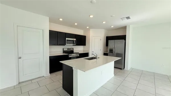 $2,100 | 669 Reggie Road, Winter Haven, FL 33859