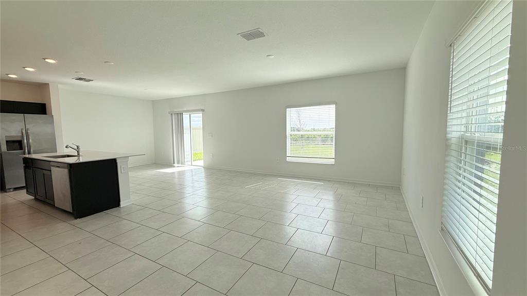 669 Reggie Road Winter Haven, FL 33859 - Photo 5 of 24