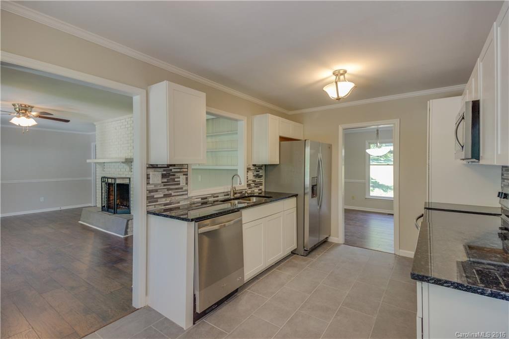147 Robinson Road Gastonia, NC 28056 - Photo 5 of 19 Gallery Image 5