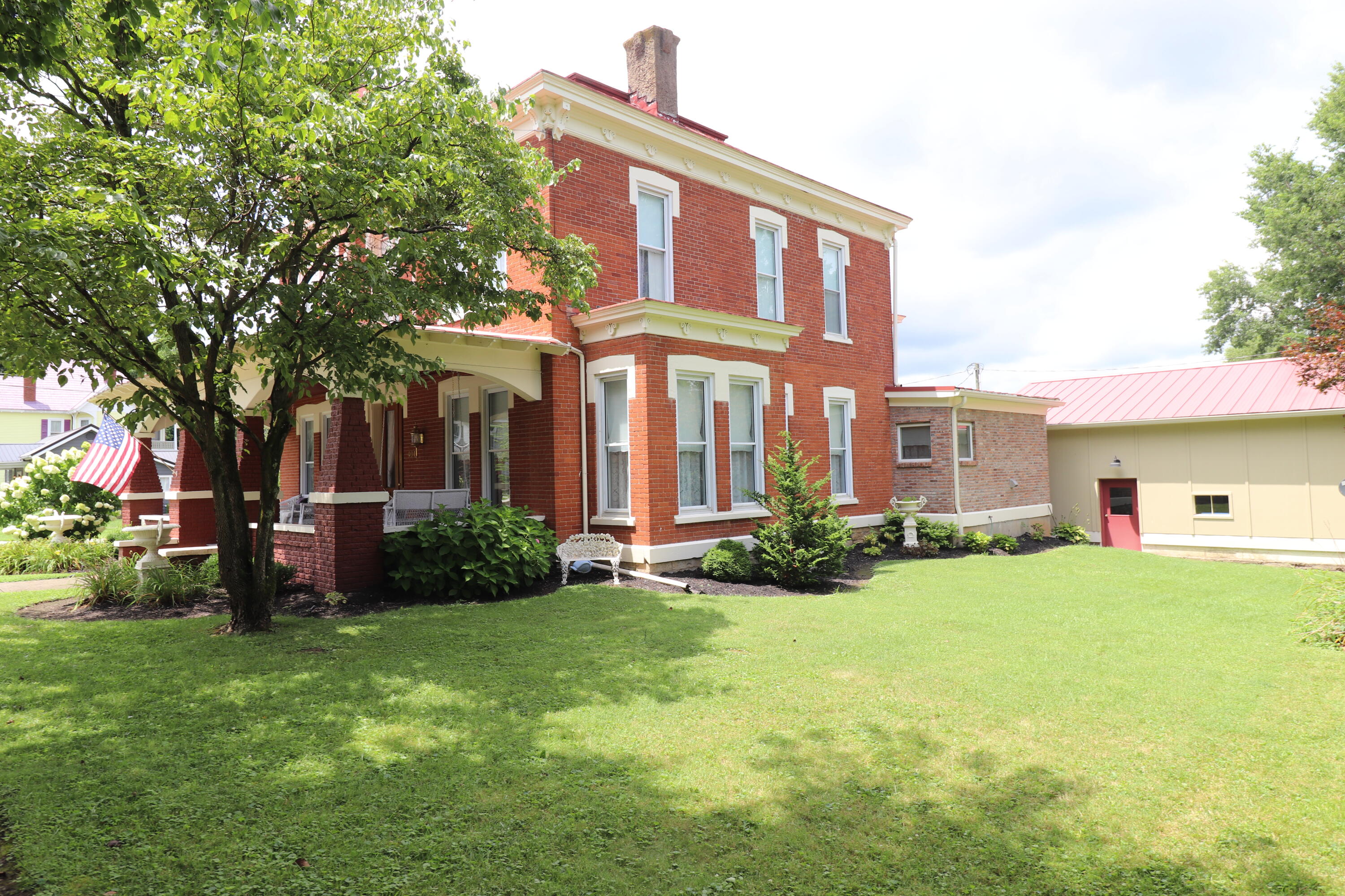 401 East 4th Street Augusta, KY 41002 - Photo 6 of 50
