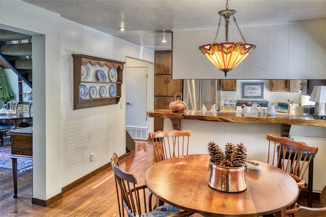 180 Grass Valley Road, Unit 42 Lake Arrowhead, CA 92352 - Photo 4 of 20