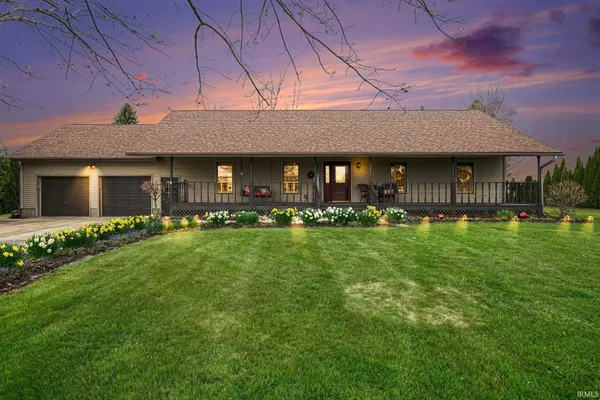 $450,000 | 3900 North 400 West, Shipshewana, IN 46565