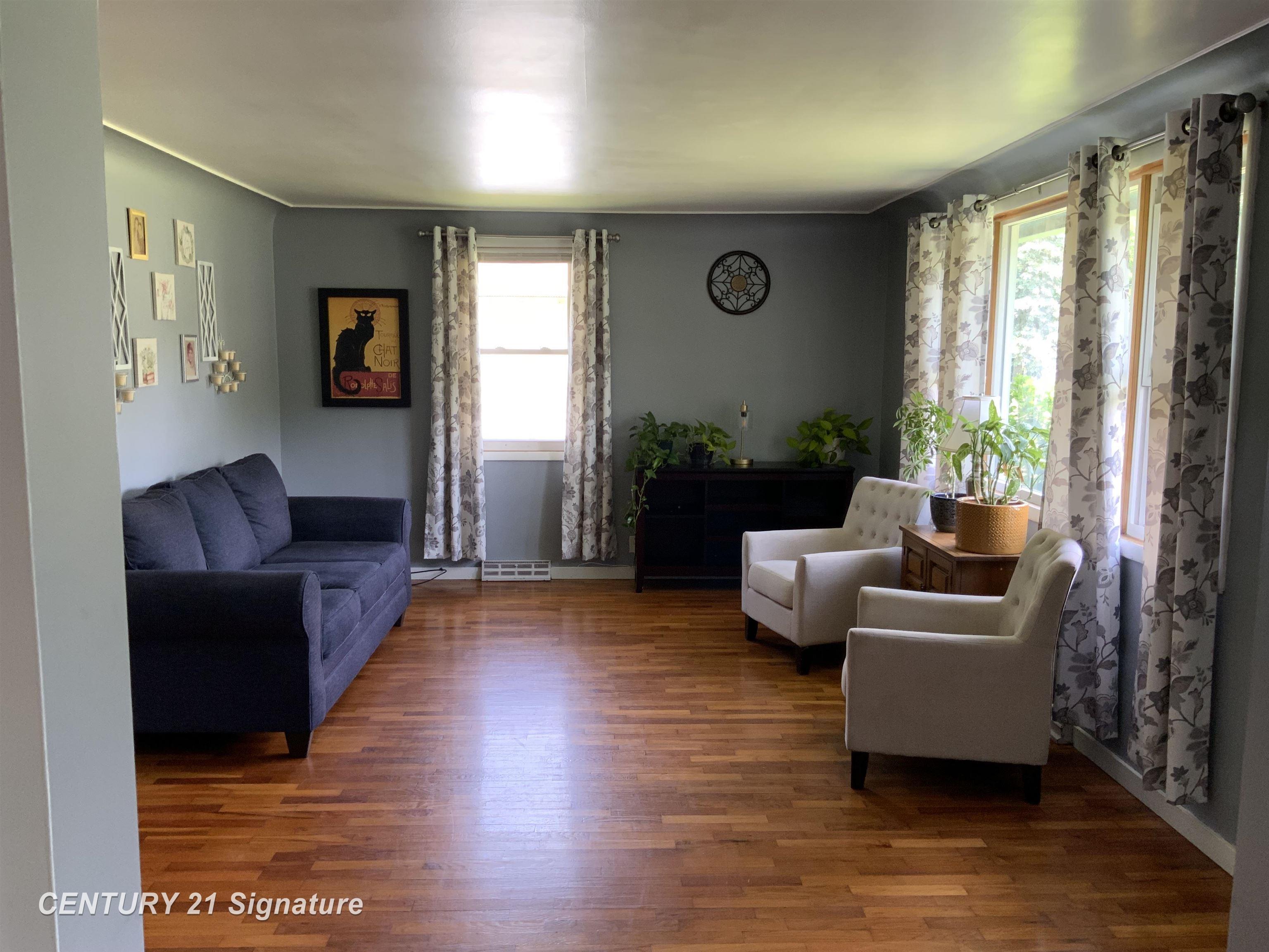 4136 Hackberry Road Bridgeport, MI 48722 - Photo 9 of 20 50211298-12f8cfe2-dab7-49e6-94ef-08c8bc7b5940.JPG