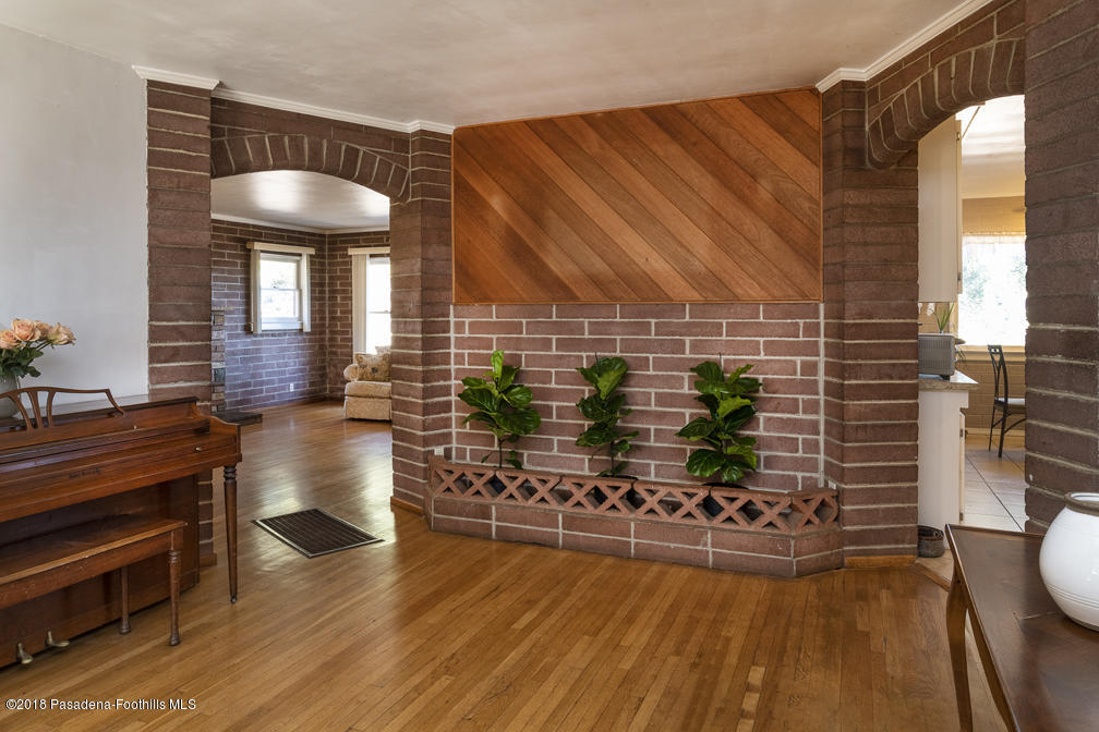 4184 Canyon Crest Road Altadena, CA 91001 - Photo 5 of 43 _DAH0445