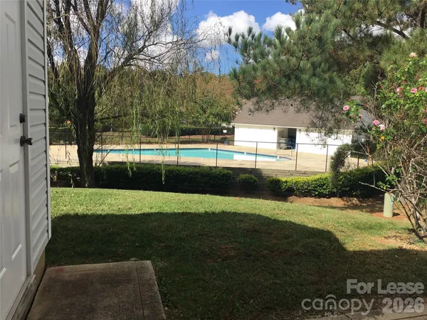 a view of back yard