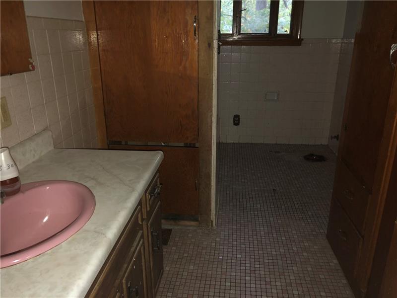 377 Wallace Run Road Beaver Falls, PA 15010 - Photo 13 of 15 Gallery Image 13