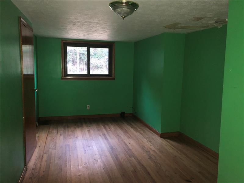 377 Wallace Run Road Beaver Falls, PA 15010 - Photo 5 of 15 Gallery Image 5
