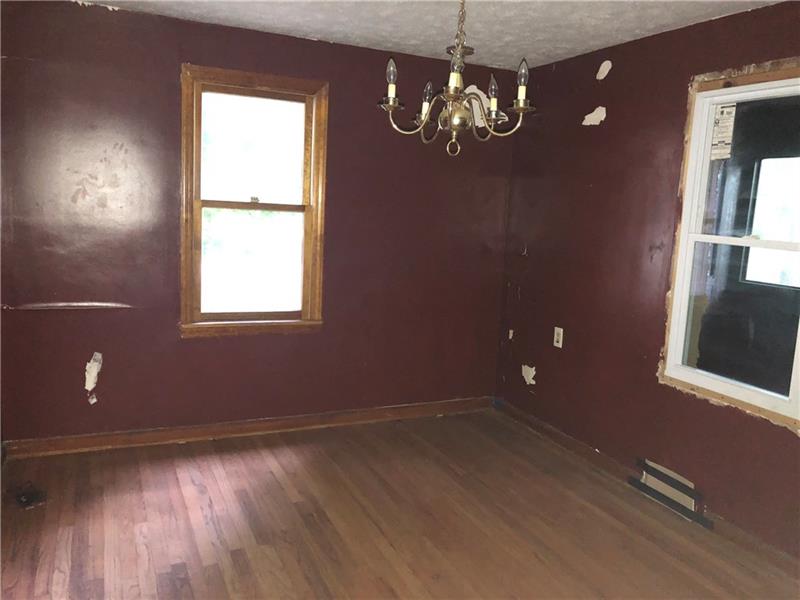 377 Wallace Run Road Beaver Falls, PA 15010 - Photo 9 of 15 Gallery Image 9