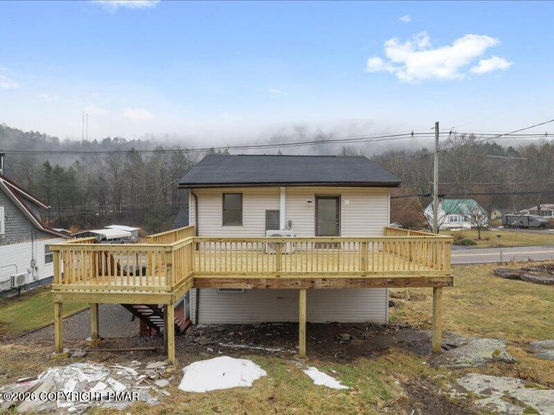 689 Main Road Hunlock Creek, PA 18621 - Photo 9 of 38 a balcony with table and chairs