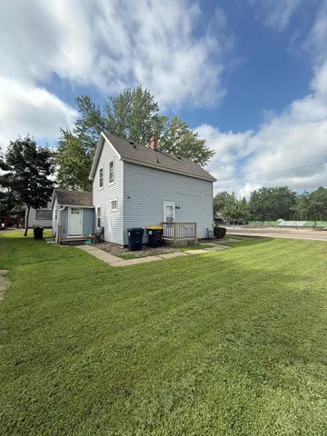 $1,400 | 20660 Holyoke Avenue, Unit 2, Lakeville, MN 55044