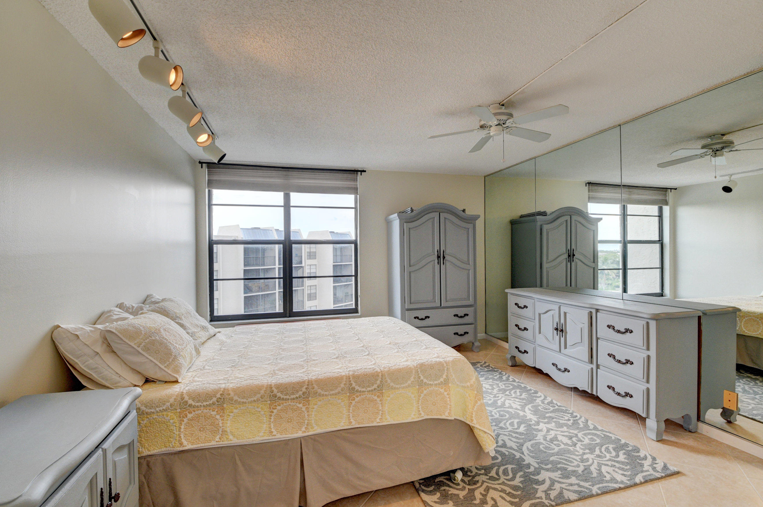 20 Royal Palm Way, Unit 603 Boca Raton, FL 33432 - Photo 16 of 54 DSC_9973_4_5_6_7
